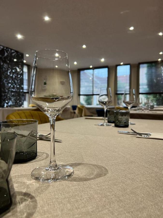 Logis Hotel & Restaurant Le Soleil D'Or Montigny-la-Resle Εξωτερικό φωτογραφία