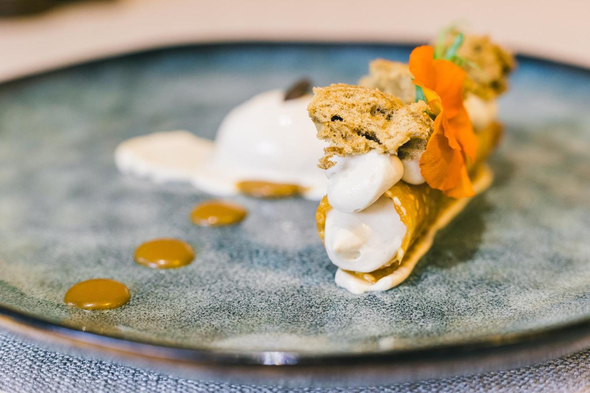 Logis Hotel & Restaurant Le Soleil D'Or Montigny-la-Resle Εξωτερικό φωτογραφία