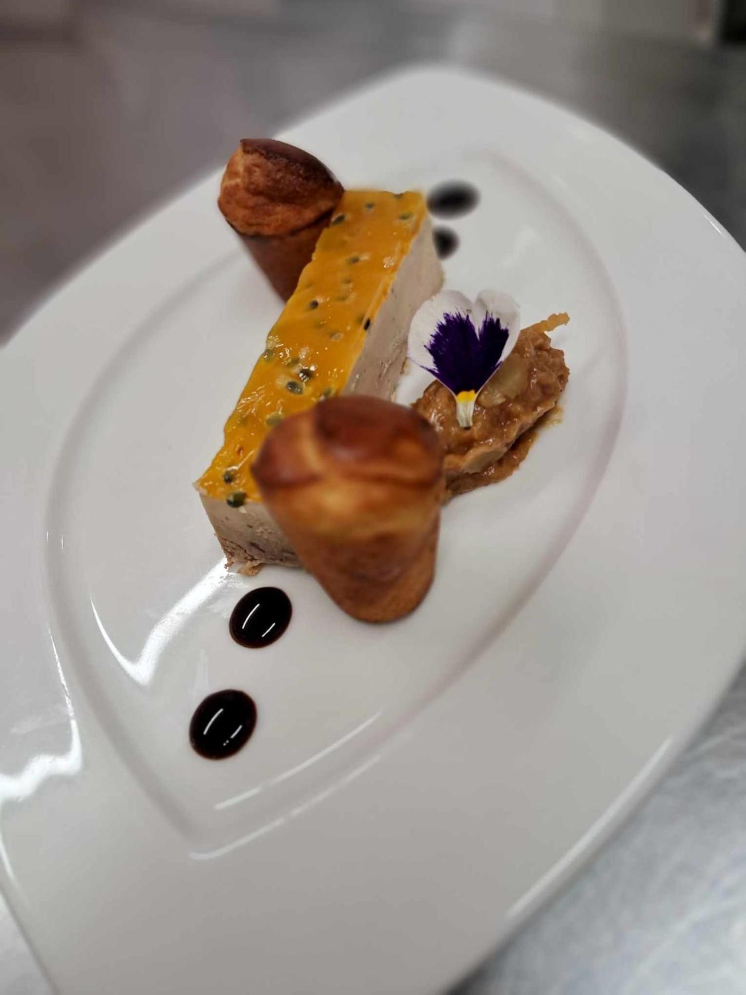 Logis Hotel & Restaurant Le Soleil D'Or Montigny-la-Resle Εξωτερικό φωτογραφία